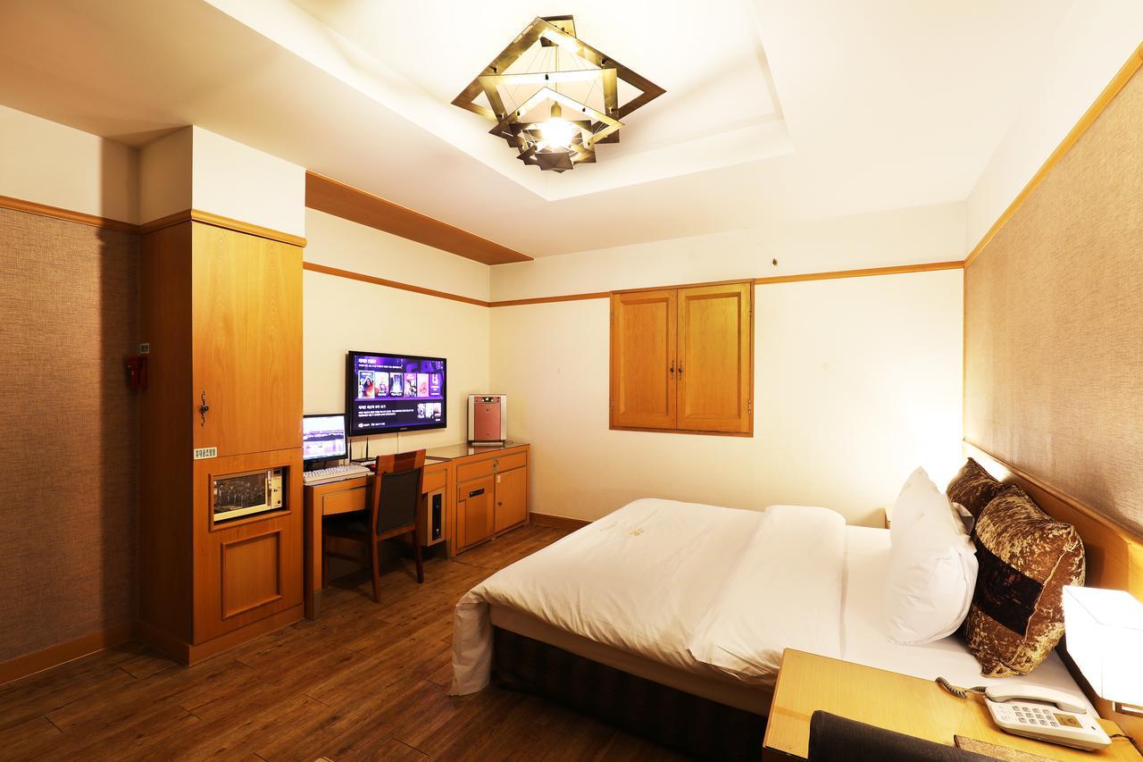 Bucheon Sr Hotel Exterior photo